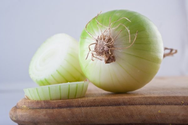 Fresh Onion Medium - Bag of 2 Onions